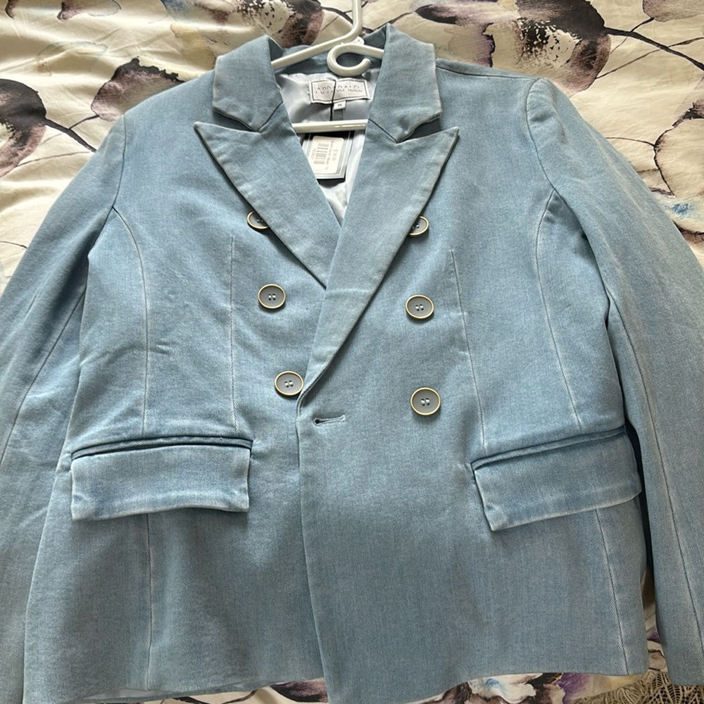 Light denim blazer size xl